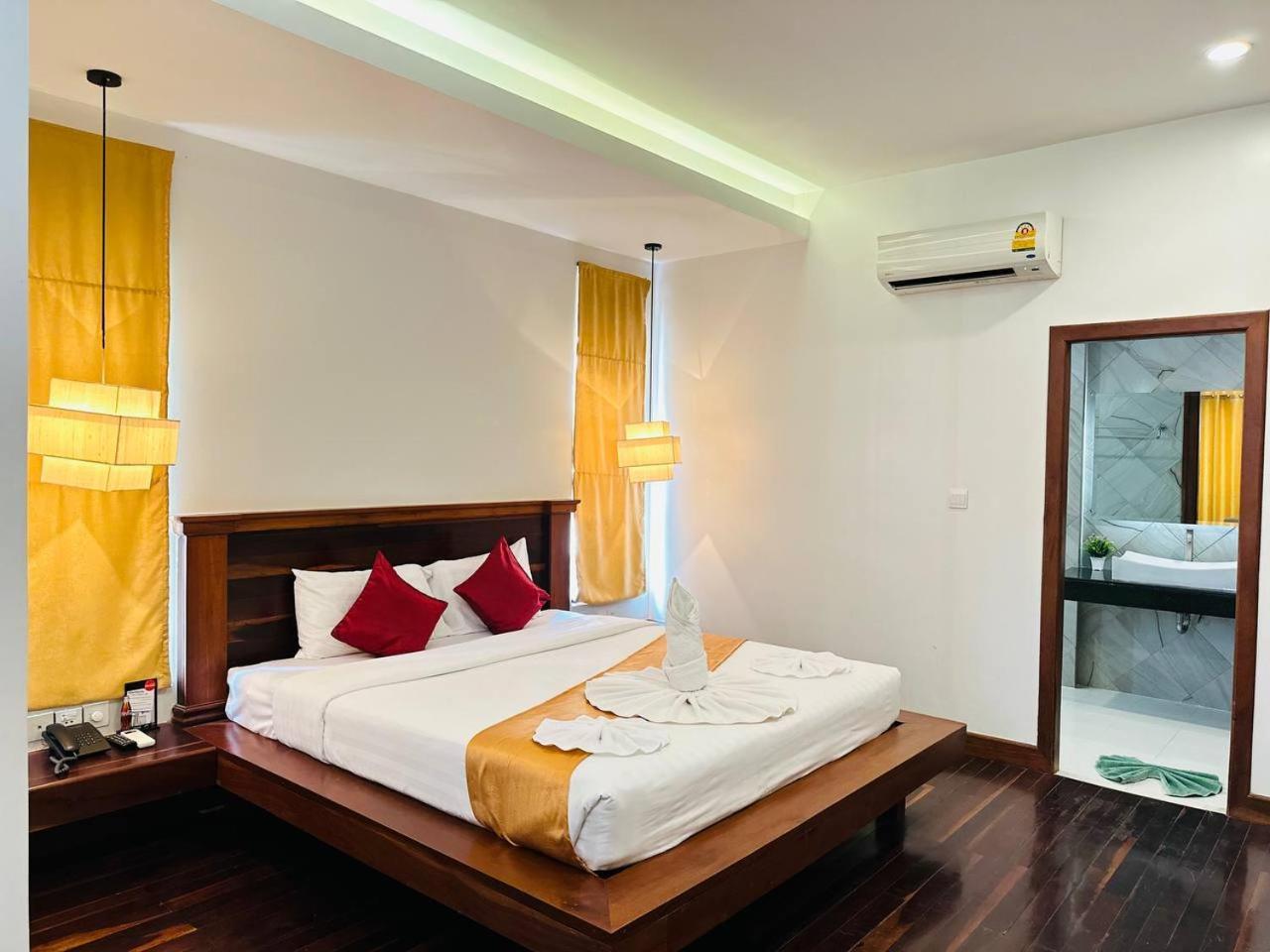 Holy Angkor Hotel Siem Reap Exterior foto