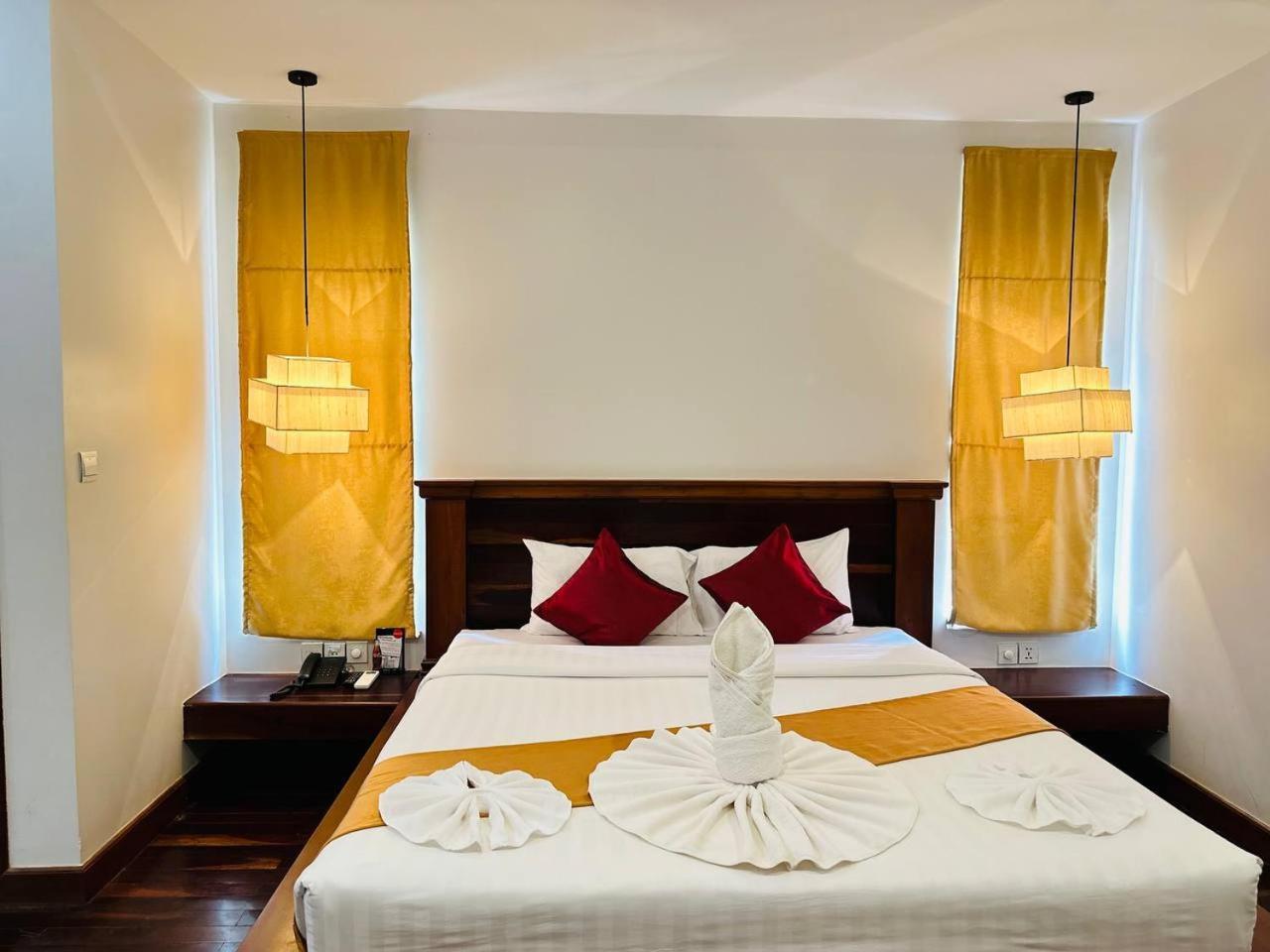 Holy Angkor Hotel Siem Reap Exterior foto