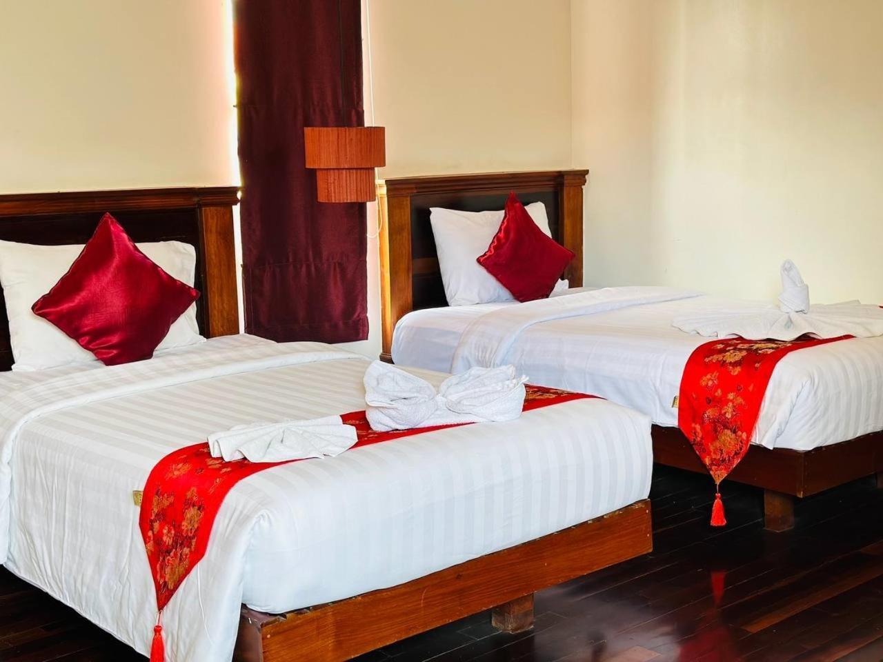 Holy Angkor Hotel Siem Reap Exterior foto