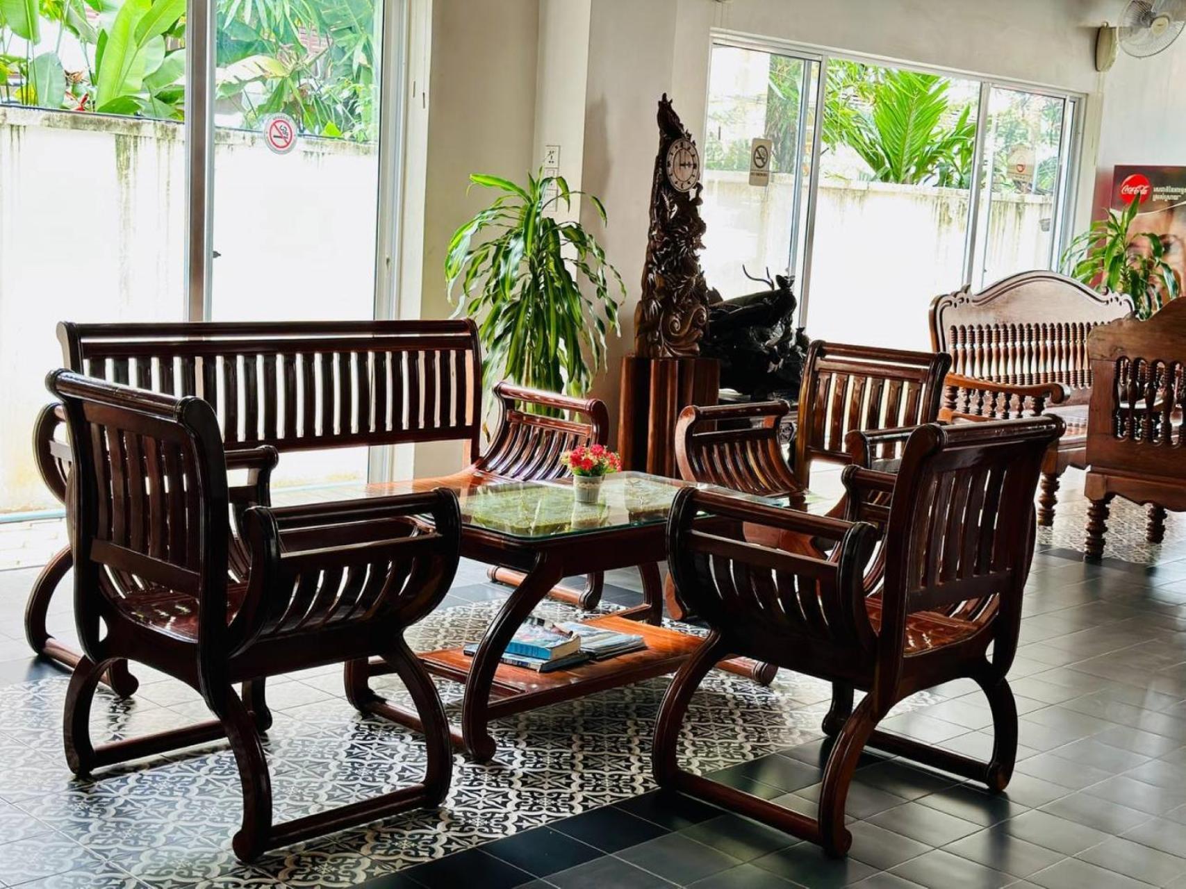Holy Angkor Hotel Siem Reap Exterior foto